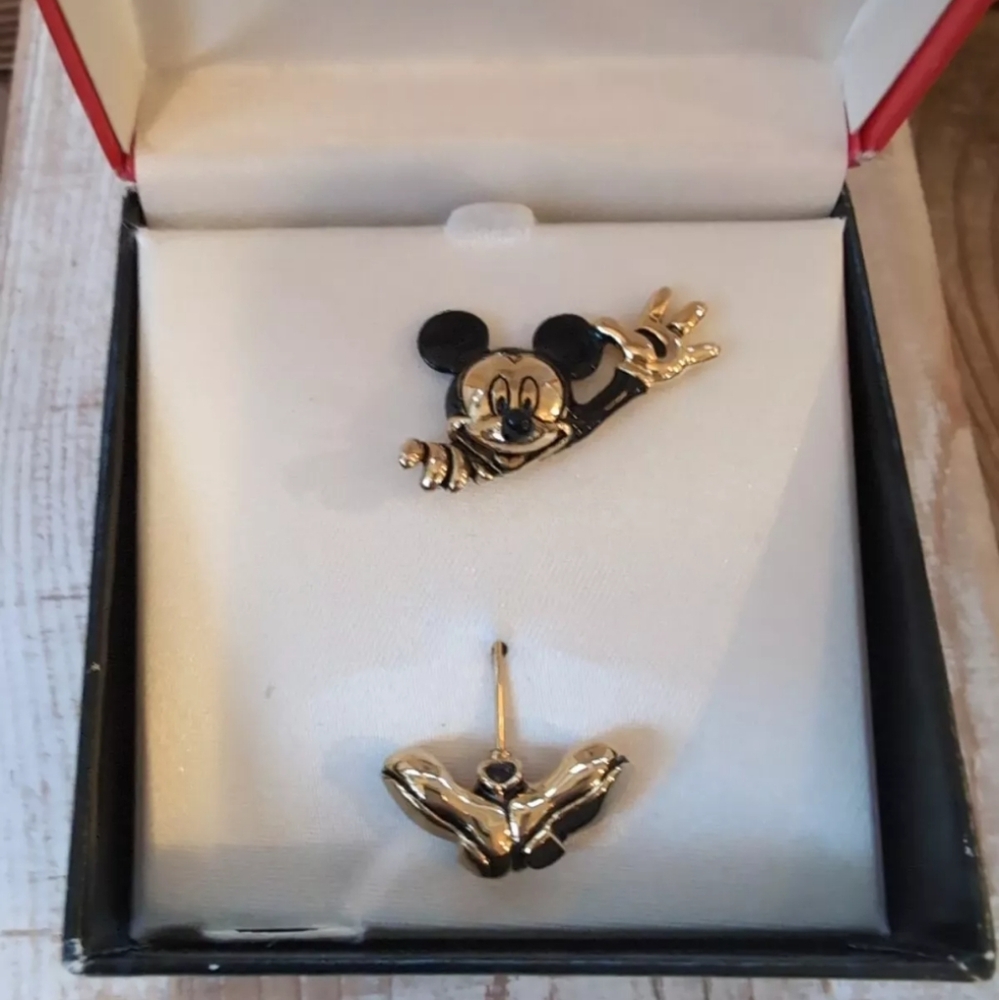 Vintage Disney Mickey Mouse Napier stick pin
